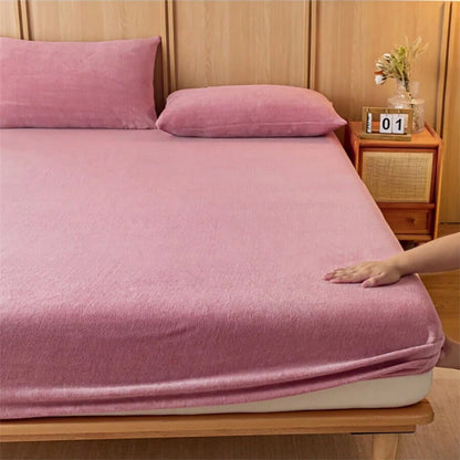 Bean paste color Plush Crystal Velvet Fitted Sheet - Ultra Soft, Warm & Thick for Winter (153x203+36cm)
